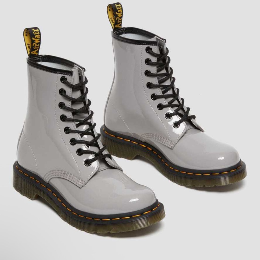 Dr. Martens Women's Grey 1460 WOMEN'S PATENT LEATHER LACE UP BOOTS NWOT